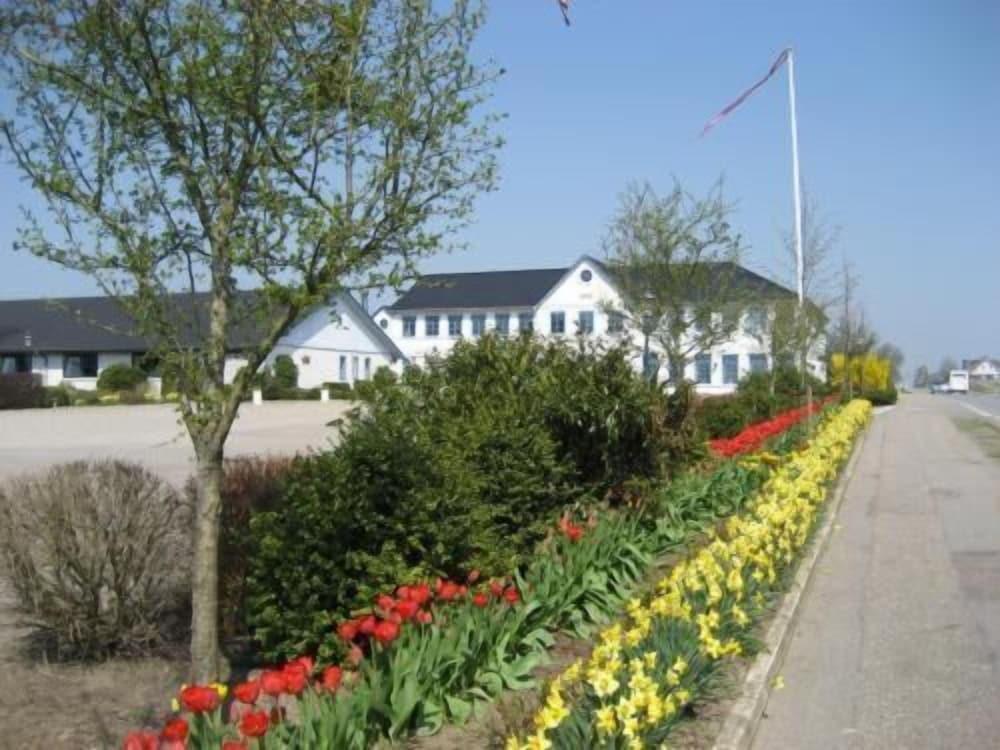 Den Gamle Graensekro Inn Christiansfeld Extérieur photo
