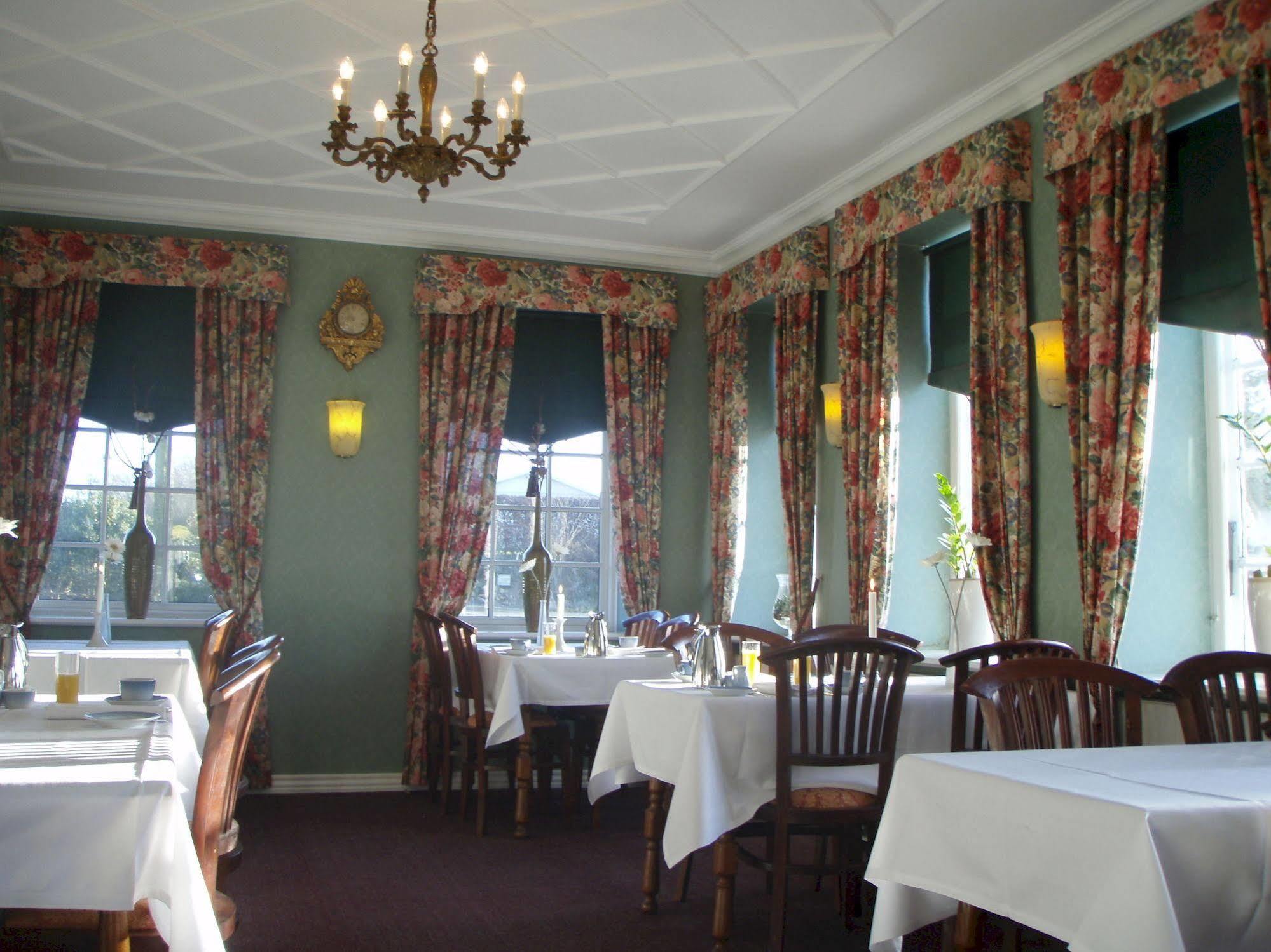 Den Gamle Graensekro Inn Christiansfeld Extérieur photo