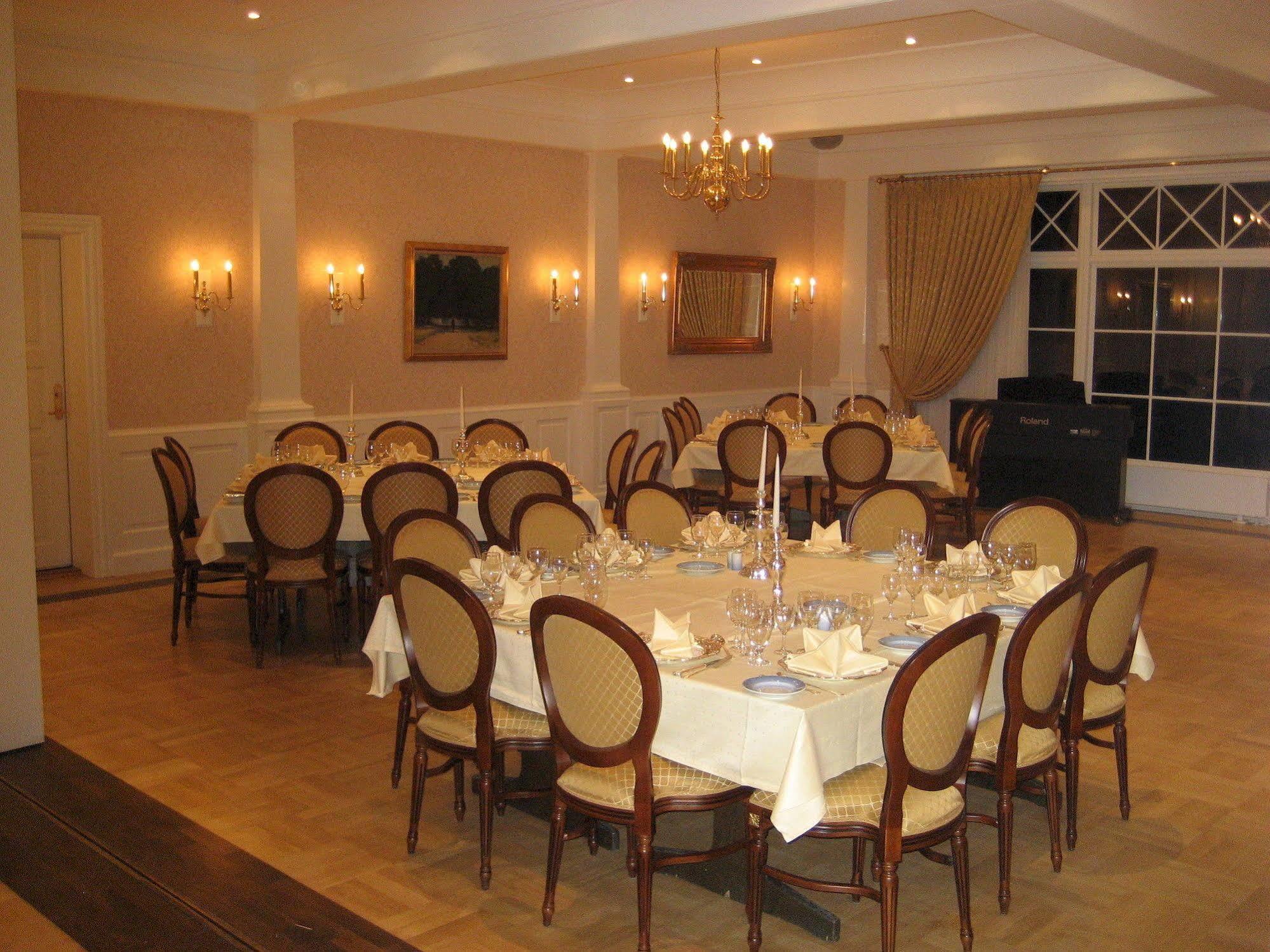 Den Gamle Graensekro Inn Christiansfeld Extérieur photo